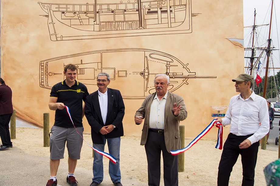 Inauguration officiel -Fresque-murale-peinture de street art-monumentale & identitaire port de Morlaix dans le Finistère en Bretagne