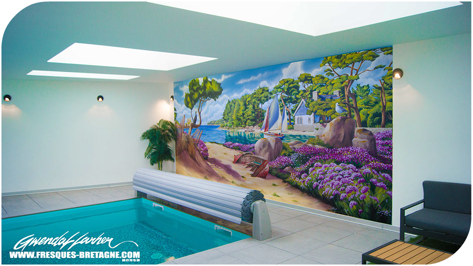 Évasion en Terre et Mer : création d'une fresque murale pour l'espace piscine intérieur de cette location haut de gamme 4 étoiles