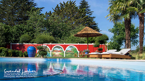peinture murale en&nbsp; trompe-l'œil. pour la décoration et l'aménagement d'une piscine exterieure à Quimper